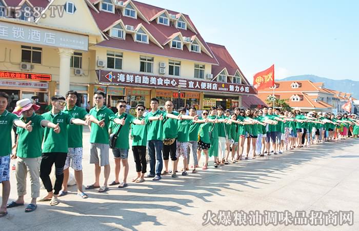 青青子吟,悠悠我心!來到火爆,我很自豪!