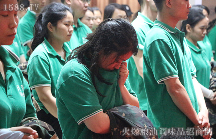 全力以赴,風雨同舟