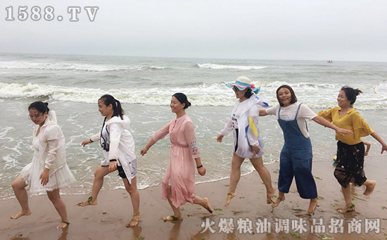 石老人海之旅-和家人們一起的旅行